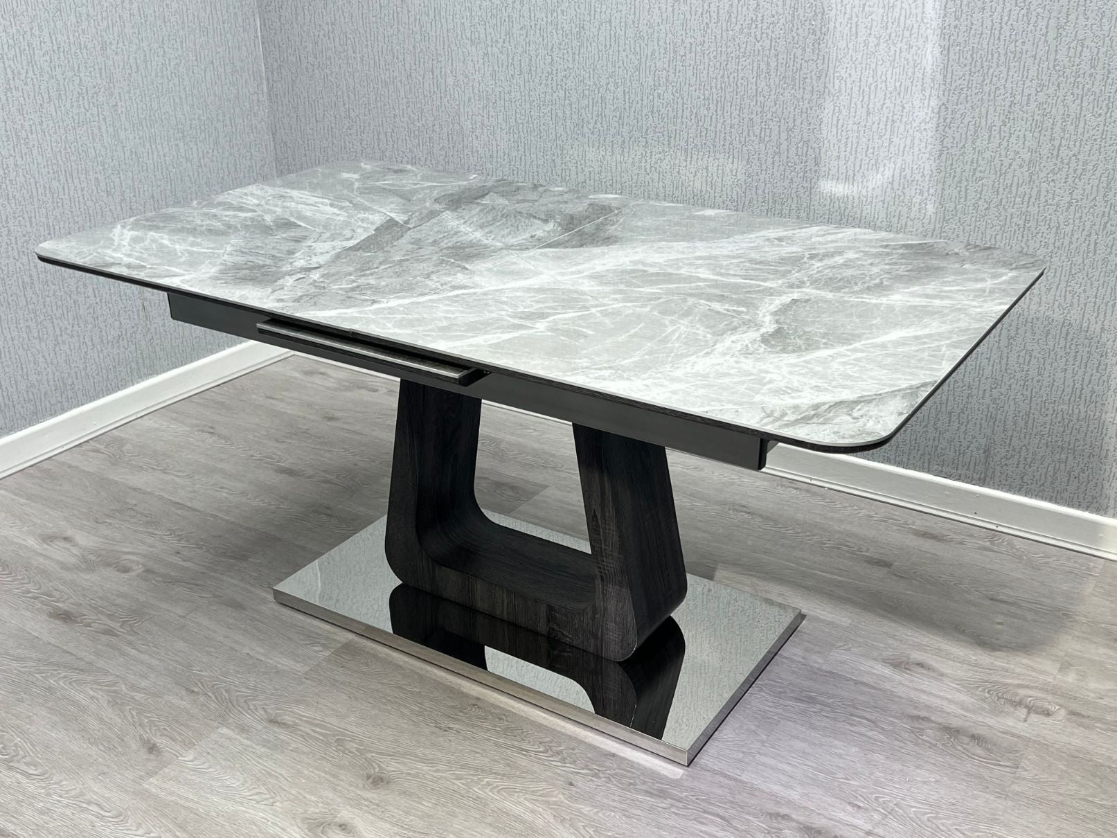Zermatt Extendable Dining Table Grey Ceramic With 6 Zermatt Chairs
